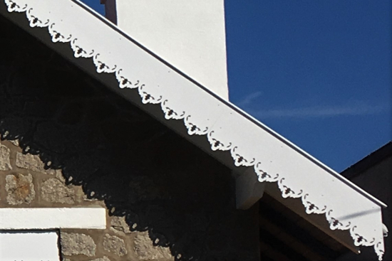 Ornement de toit et décoration extérieure en PVC